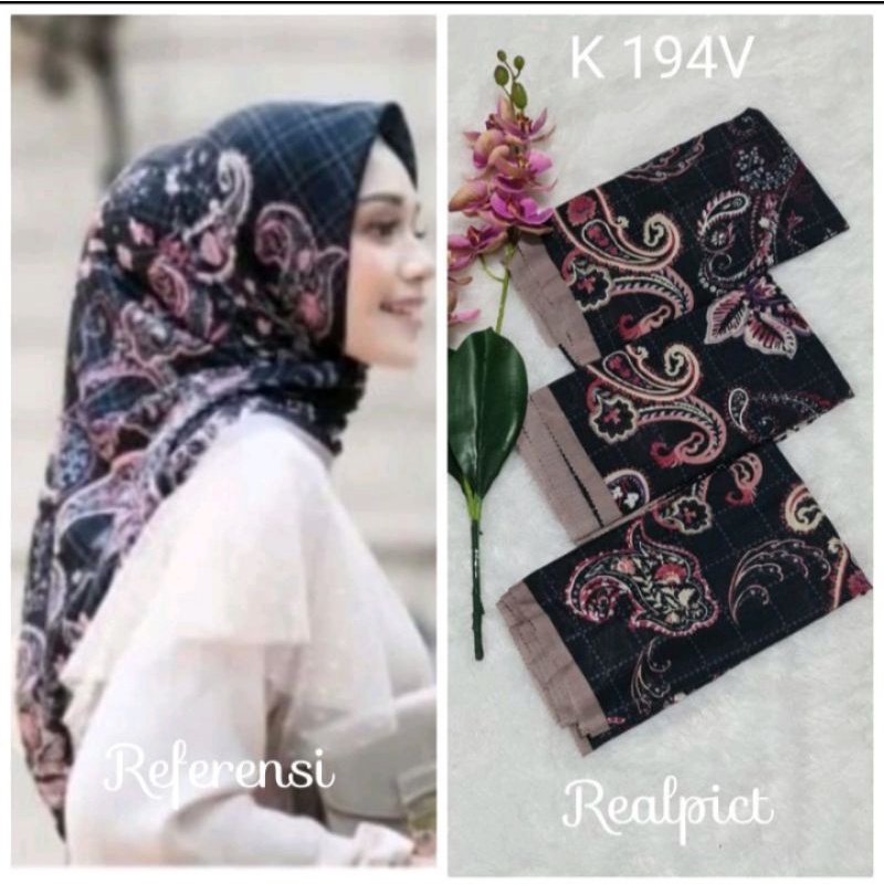 HIJAB MURAH SEGIEMPAT DEENAY X ZASKIA SUNGKAR/VOAL PREMIUM