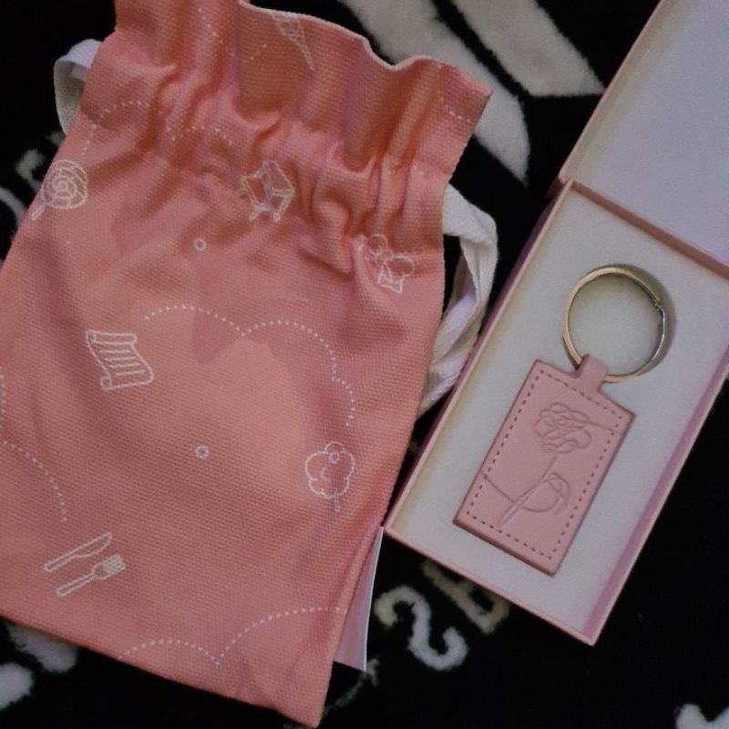 BTS Happy Ever After Keyring & pouch