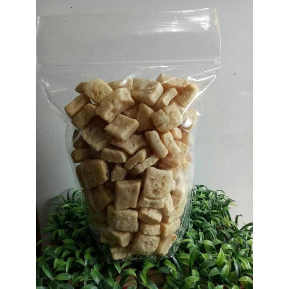 

krupuk tahu/oleh oleh jawa timur/kriuk krupuk tahu/cemilan malang