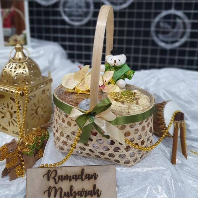 

PAKET BOX HAMPERS LEBARAN KUE KERING TOPLES MURAH 64 SCS543D3