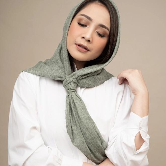 Hijab wanita plain Scarf Diario x Nagita Slavina/Nutria/Jilbab voal