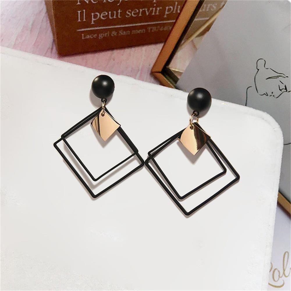 Anting Tusuk Gantung Panjang Desain Geometri Untuk Wanita