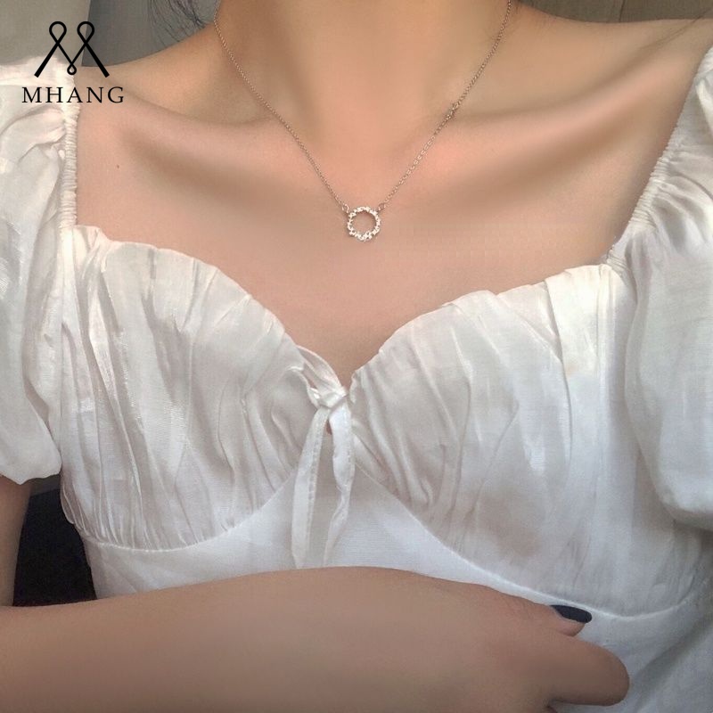 Kalung Liontin Bentuk Lingkaran Mini Warna Silver Gaya Korea Untuk Wanita