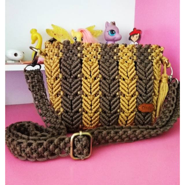 Tas tali kur motif rumput