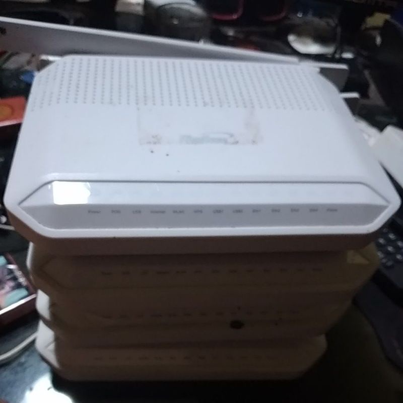 ont fiberhome HG6145F unit +adaptor