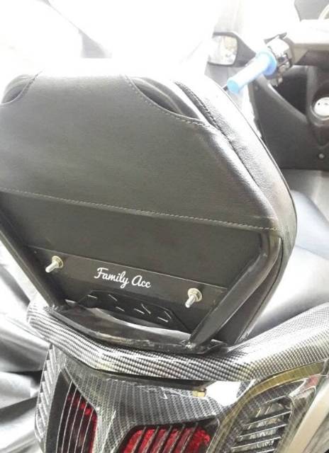 SANDARAN SENDERAN JOK BELAKANG YAMAHA NMAX