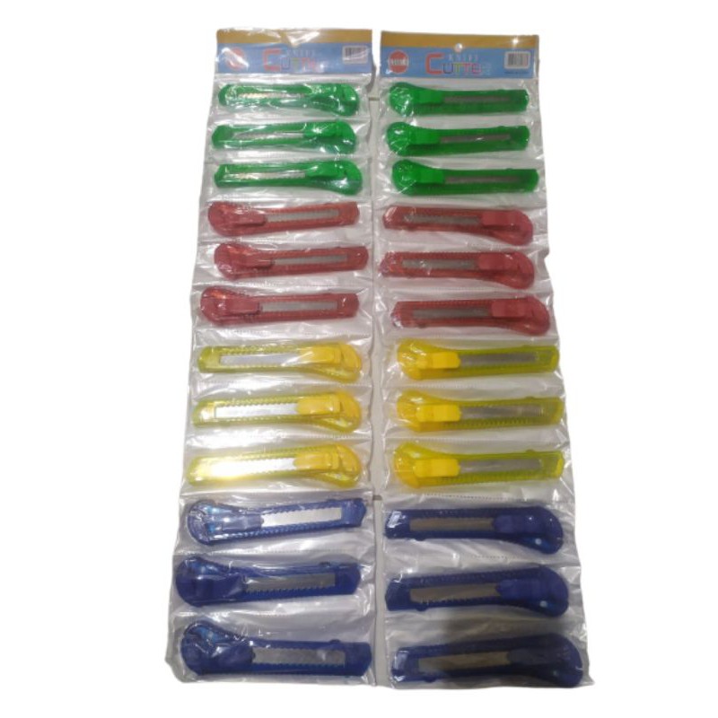 

Pisau Cutter Besar