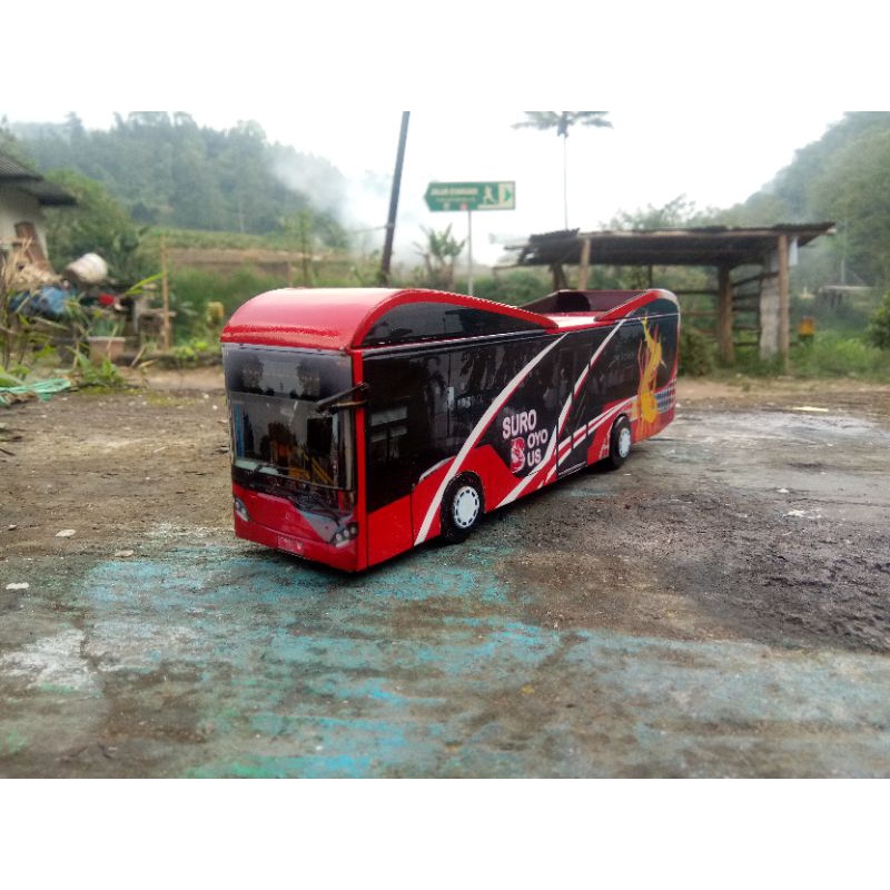 miniatur suroboyo bus skala 50