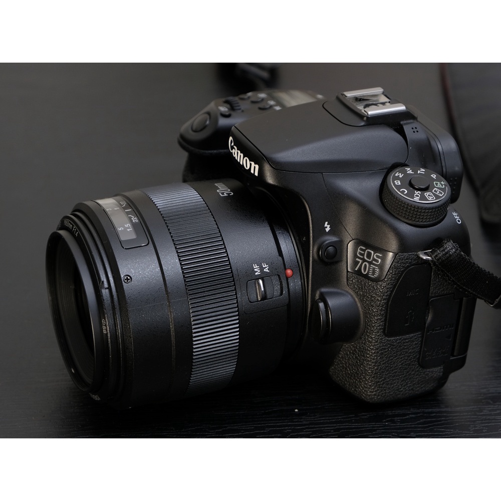 Yongnuo 50mm f/1.4 Lens for Canon EF