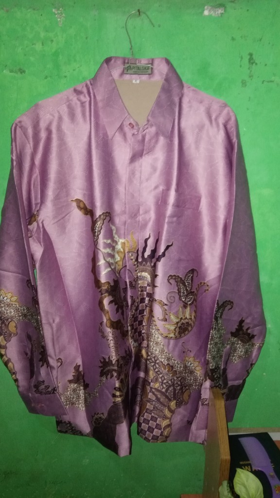 Kemeja Batik Semi Sutra Shyntetic Exclusive Puring Istimewa Pundak Pakai Busa
