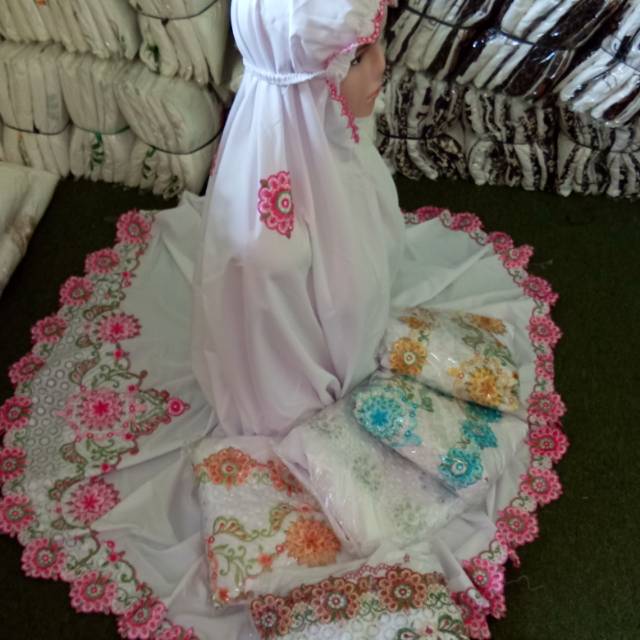 Mekena bordir potongan polino