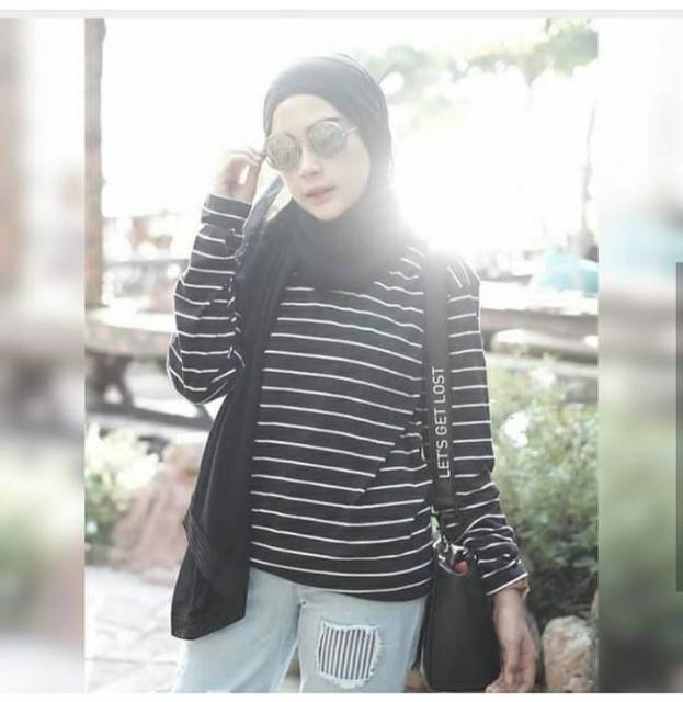 KAOS SALUR GARIS LENGAN PANJANG WANITA