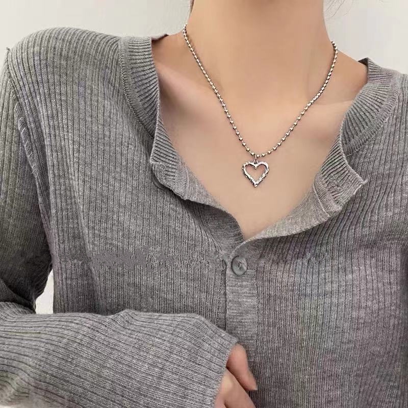 Kalung Rantai Klavikula Musim Panas Model Hati Hollow Untuk Wanita
