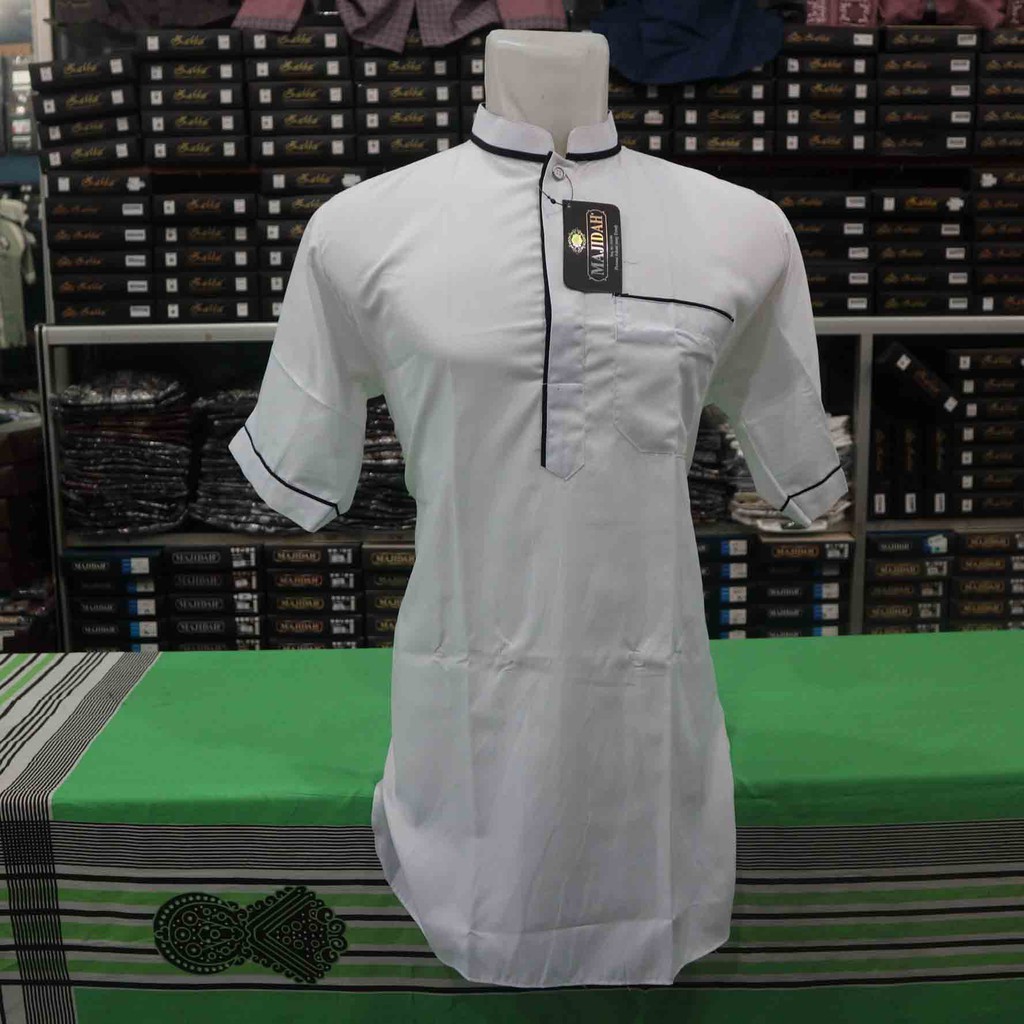 bamus koko putih pendek majidah