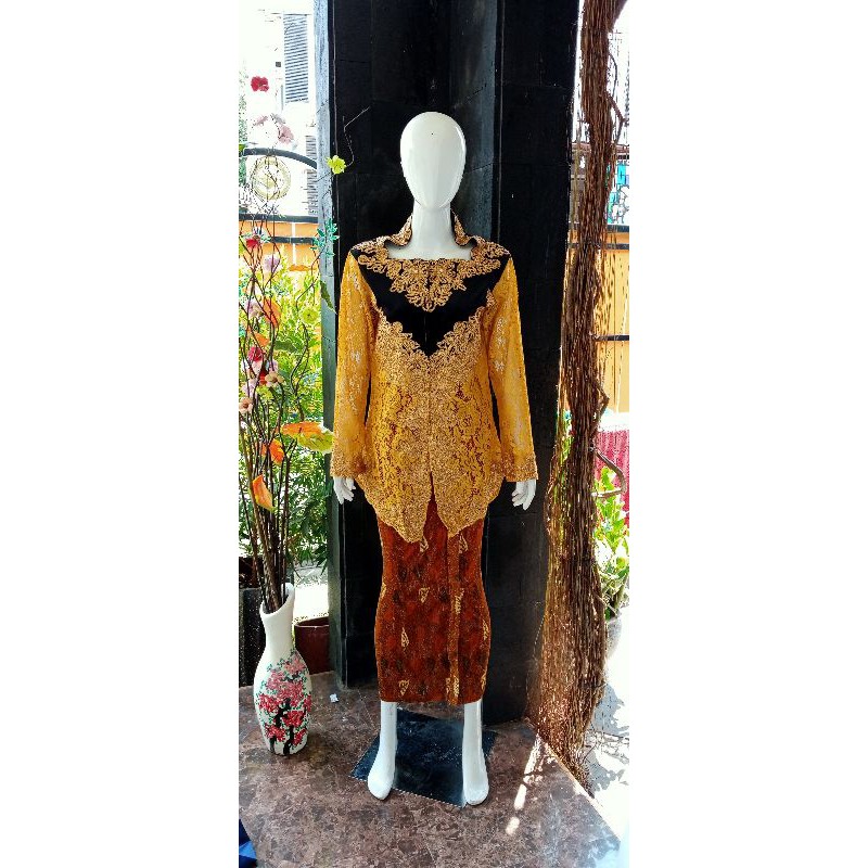 kebaya baju ibu besan