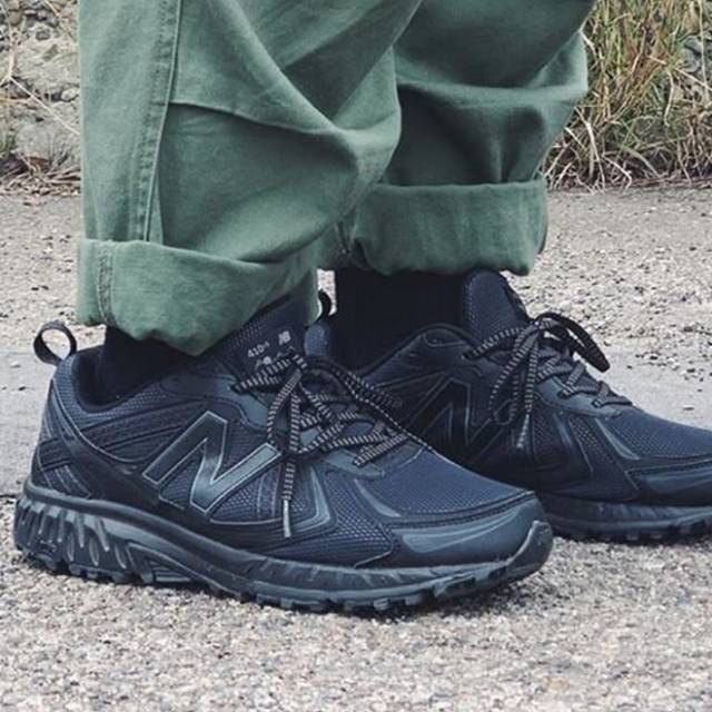 new balance 410v5 triple black