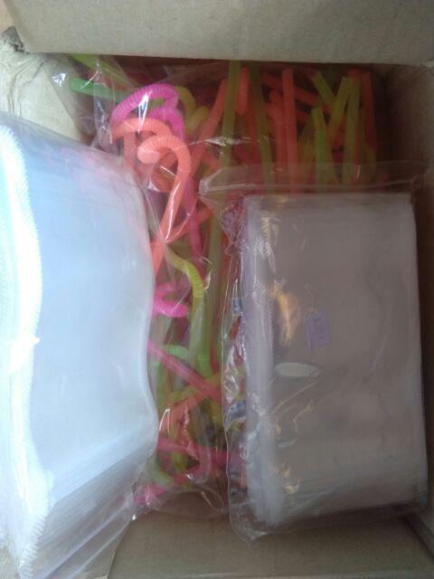 Paket Standing Pouch Um 9 X 15 Plus Sedotan Funky ( 50 Pc )