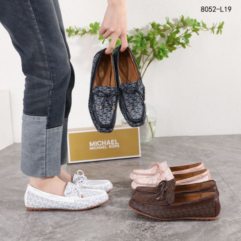 NEW ARRIVAL*MK Michael Kors Flatshoe #8052-L19*