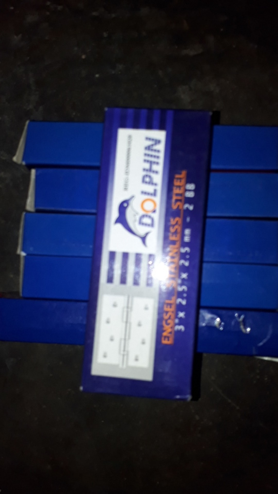 Engsel Jendela Stainless Merk Dolphin Ukuran 3 X 2.5