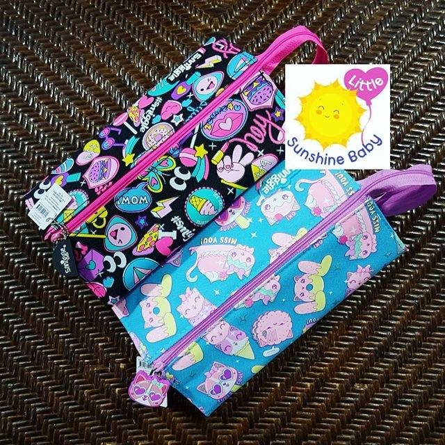 

Smiggle Pencil Case Smiley Black and Blue Cat Ori