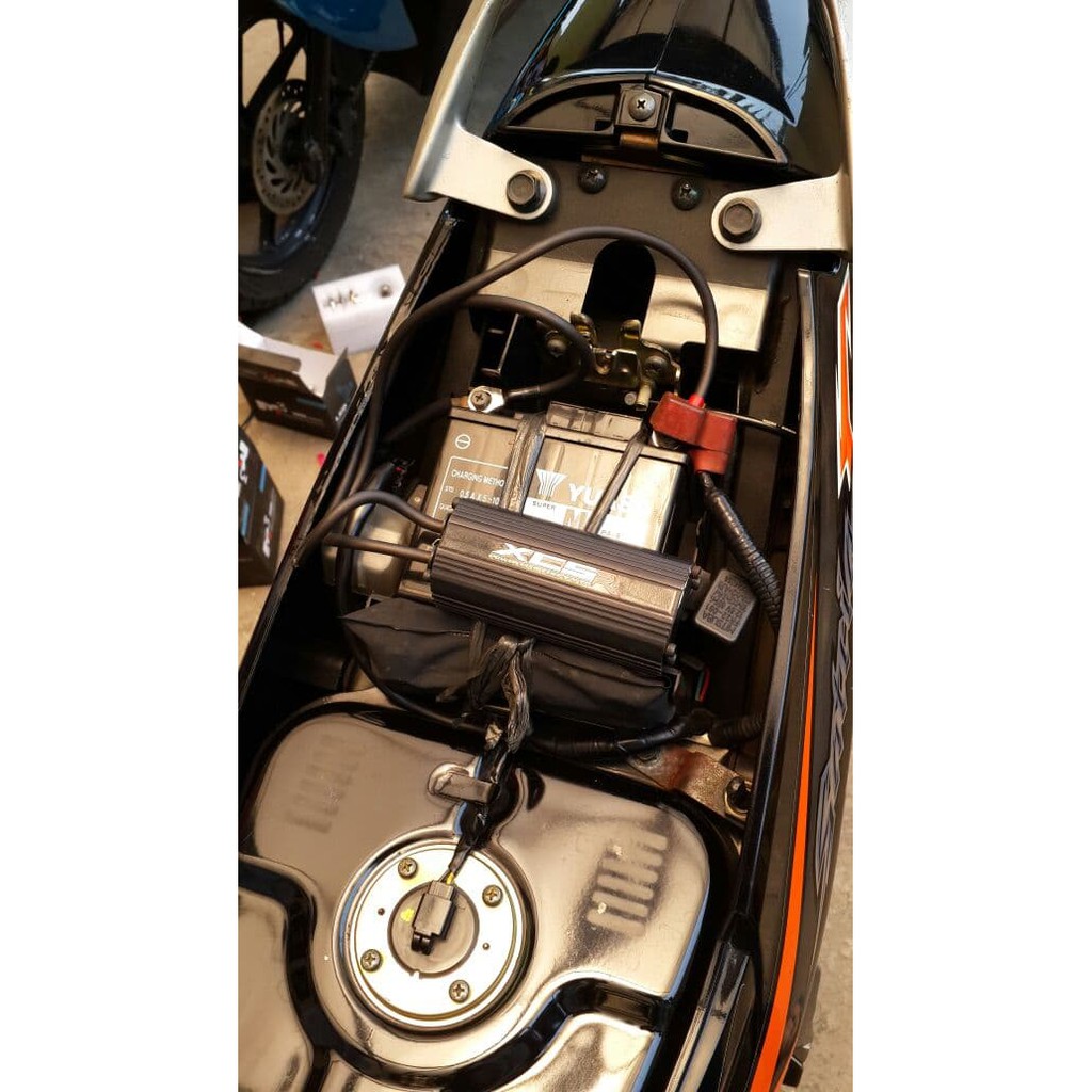 Hurricane XCSR   Motorcycle Voltage Stabilizer