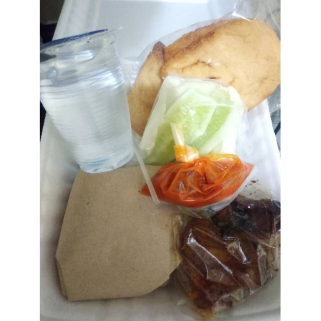 

Catering nasi box/nasi kotak paket ayam bakar (kemasan sterofoam)