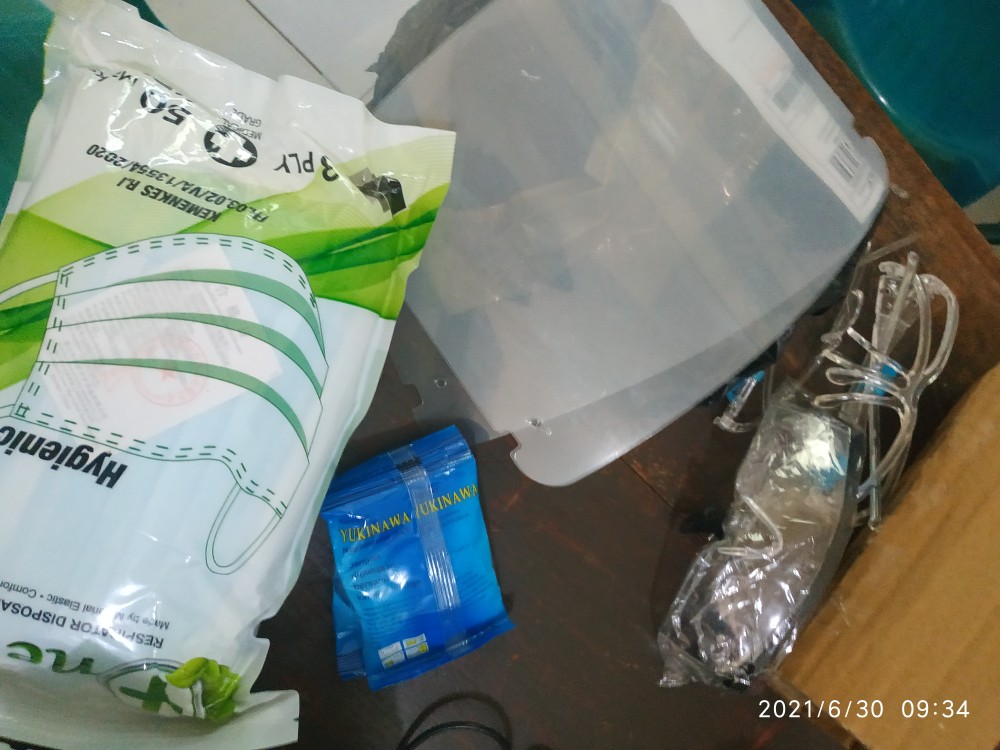 Safety Kacamata Stlyst Pelindung Debu Anti Balteri Dan Virus