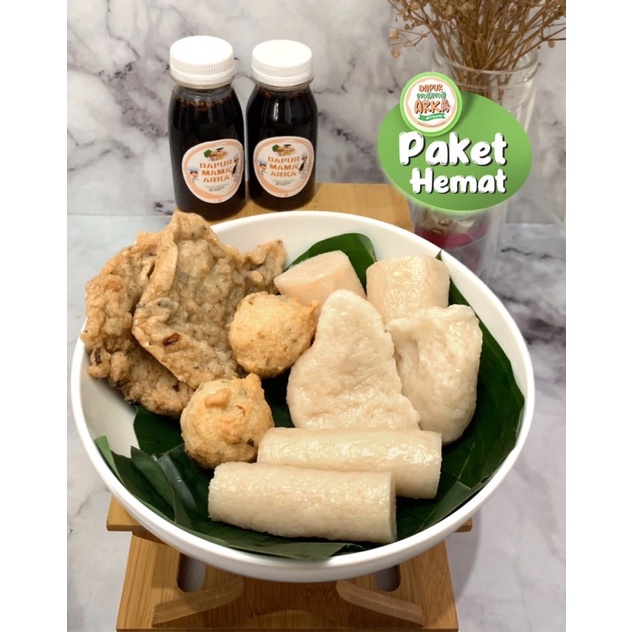 

PEMPEK PALEMBANG ASLI IKAN TENGGIRI ByDapurMamaArka* @pack B ( 5pcs pempek campur + cuko )