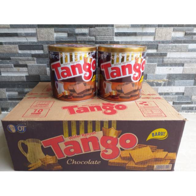 

Tango Wafer Coklat Kaleng 1 Dus