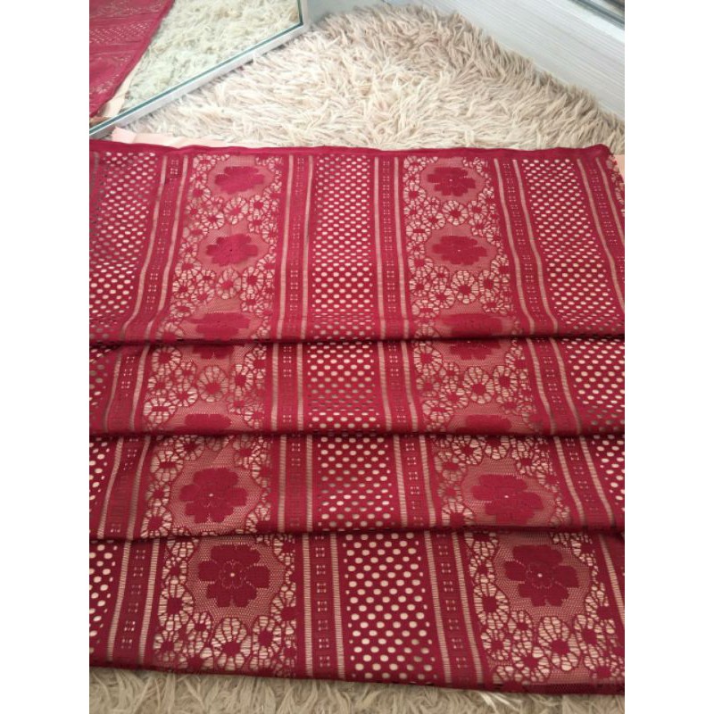 Bahan Kain Brokat Brukat Lace Royal Vintage Warna Merah Maroon