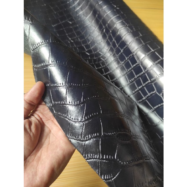 Kulit Sapi Lembaran Motif Perut Buaya