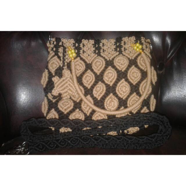 Tas rajut tali kur motif mawar