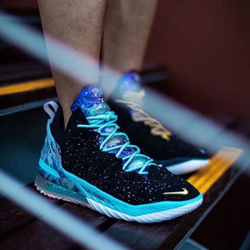 Nike lebron 18 Reflektions (PERFECT KICK)