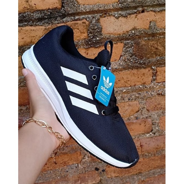 Sepatu Pria Adidas Running