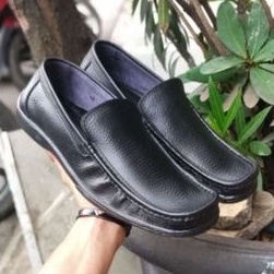 Sepatu Pria Kulit Asli