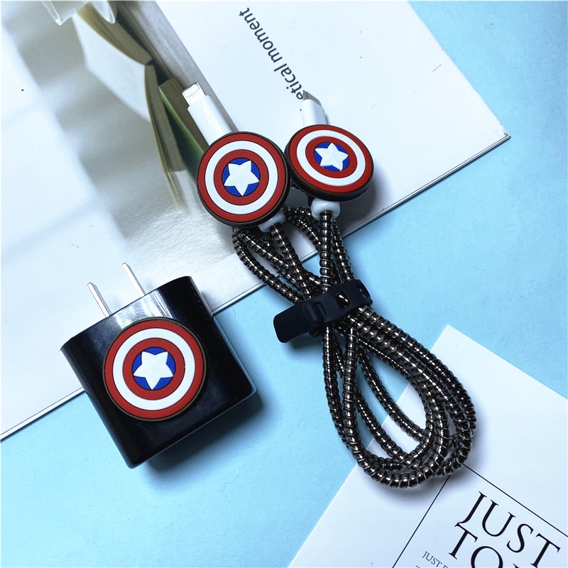 Set Pelindung Kabel Data Charger Fast Charging 18 / 20w Motif Kartun Marvel Untuk iPhone 11 12