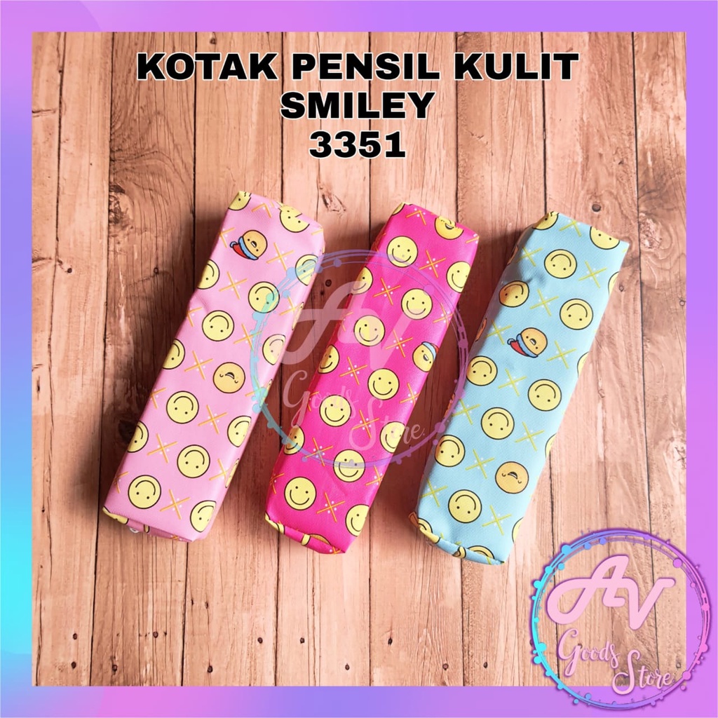 

Kotak Pensil / Tempat pensil Fancy Murah / Kotak Pensil Kulit Smiley 3351