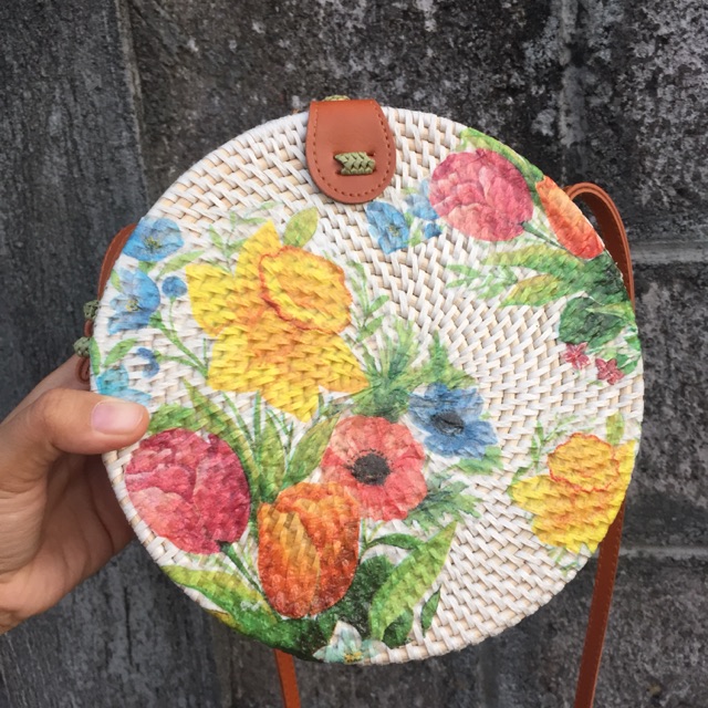 

Tas Rotan Lukis / Decoupage Mawar Kuncup 20cm