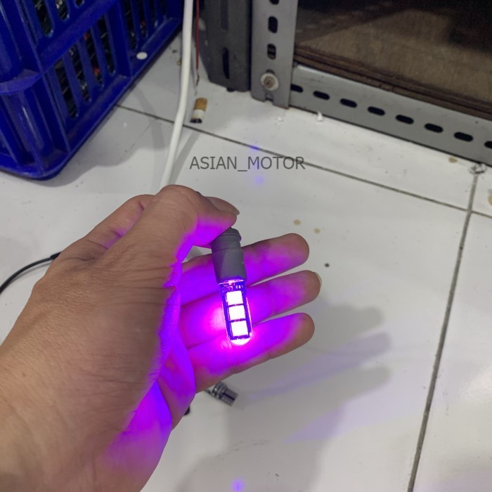 Lampu sein motor Bohlam Lampu Senja Kota Sen Colok T10 Kedip 7warna Universal Motor sparepat aksesor