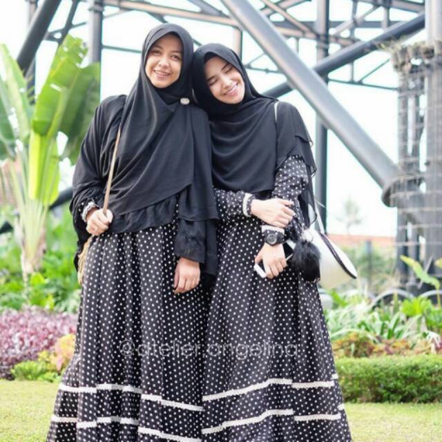 Sabila Polka by Atelier Angelina