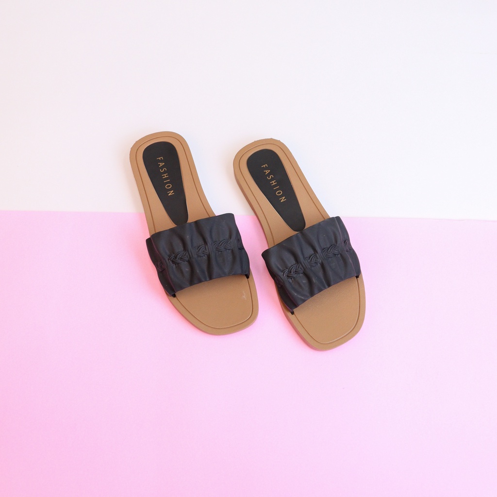 Keyna Sandal Selop Wanita Slip On Teplek - Demorin Sendal