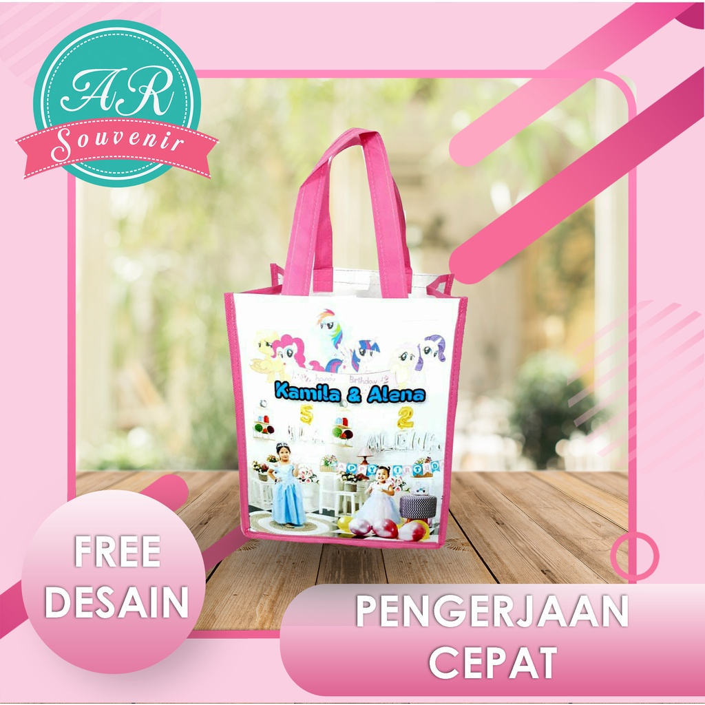 

TAS ULANG TAHUN TEMA KARAKTER KARTUN