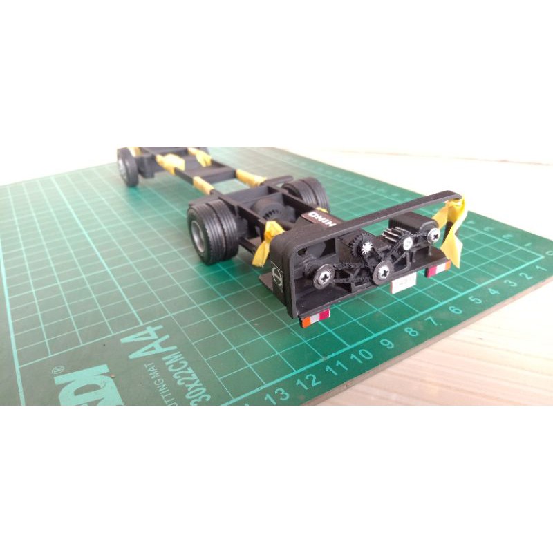 Miniatur Sasis Bus Hino Skala 42