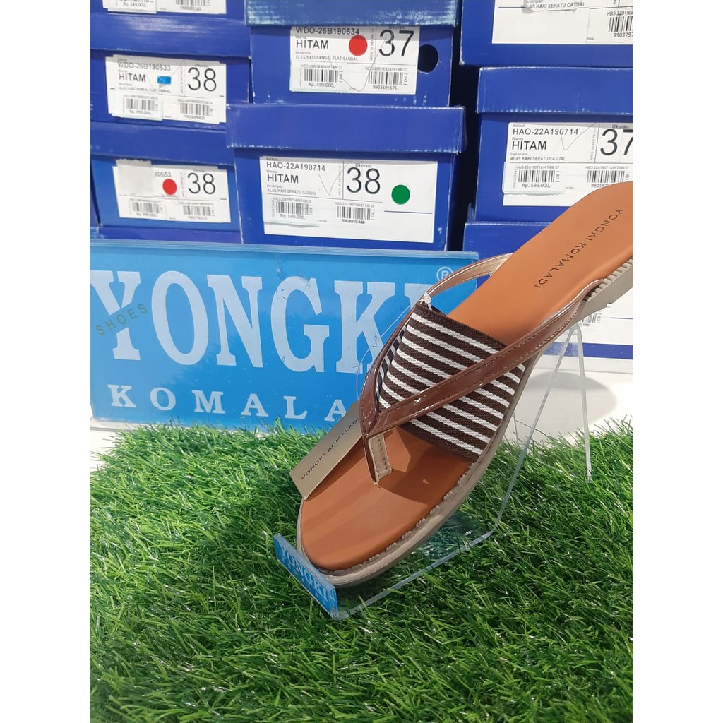 Sandal Wanita/Yongki Komaladi