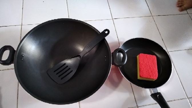 Maxim Valentino Set Wajan Teflon Spatula Sponge Murah Berkualitas