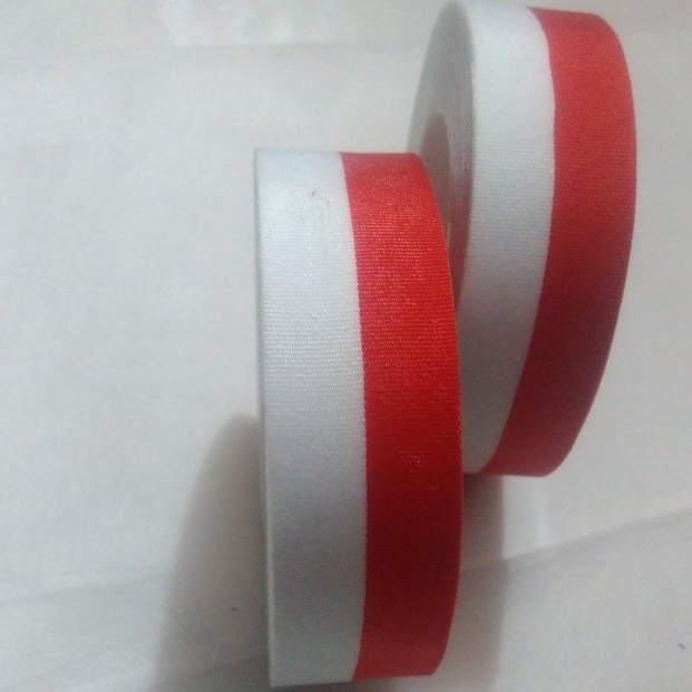

Pita Satin Merah Putih 1 inch 2,5 cm Per Roll