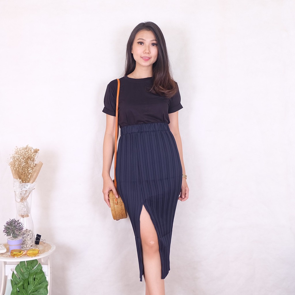 Lilybelleclothing Cyrinda Skirt Casual Rok Panjang Wanita Lilybelleclothing Cyrinda Skirt Casual Rok Panjang Wanita