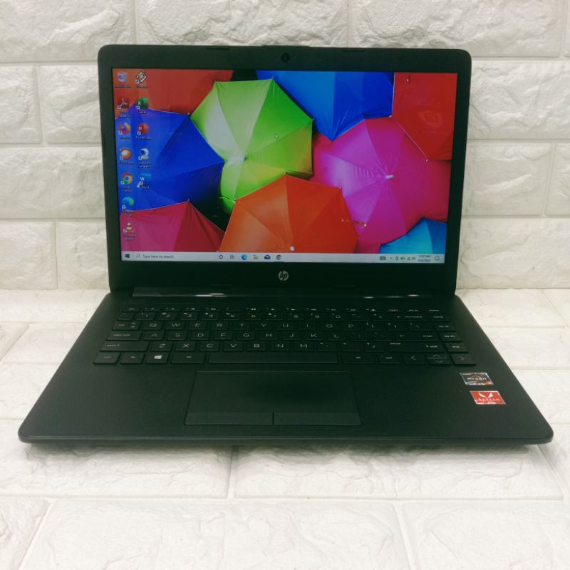 Laptop Hp 14 cm0005au amd ryzen 3-3200 RAM 8/1000GB