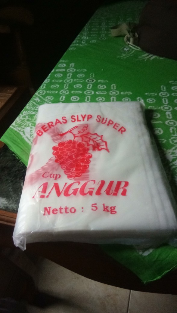 Plastik Beras 5 Kg ( C4 - C4 Raja - Pandan Wangi- Mentik Wangi-  Walet-  Apel -anggur - Pak Tani )