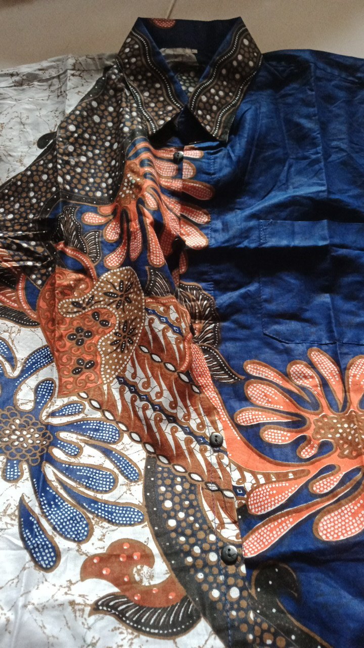 Kemeja Pria Batik Motif Sekar Jagad